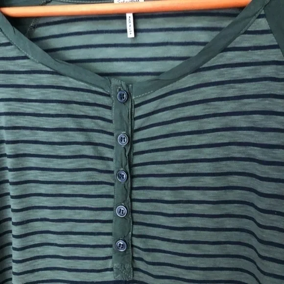 SPLENDID top size XS - Picture 3 of 6